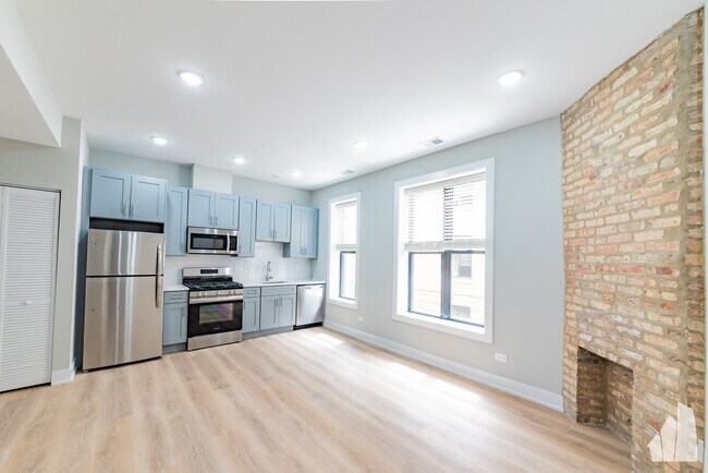 Building Photo - 437 W Belden Ave