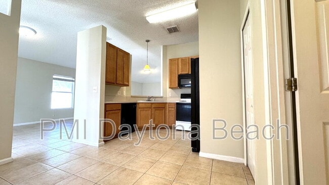 Building Photo - 112 Karas Trail