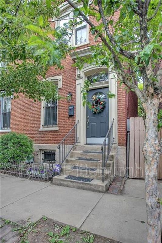 1813 Wharton St, Pittsburgh, PA 15203