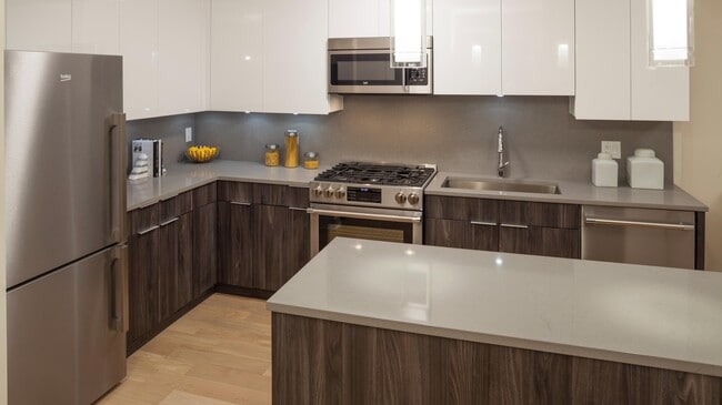 Building Photo - Atlantic Station