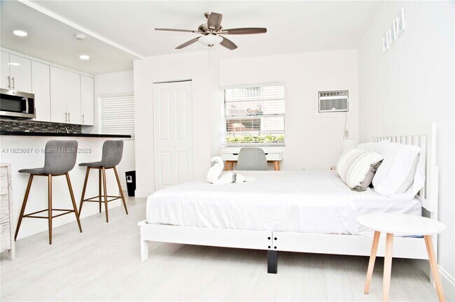 Foto del edificio - 4109 N Ocean Dr