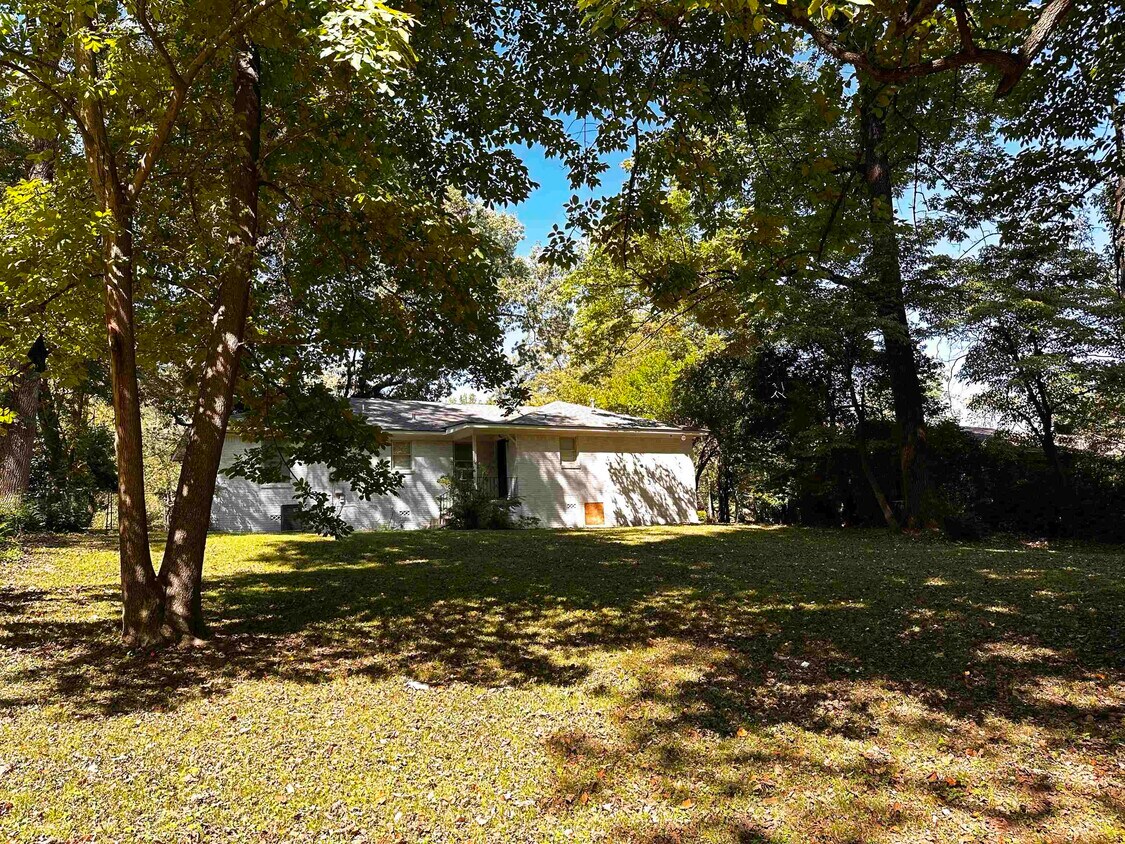 Foto principal - 3766 Argonne St