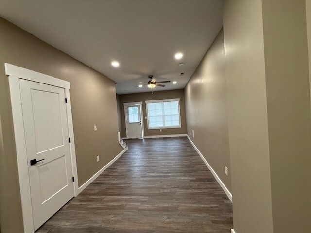Foto del edificio - 6290 Davis Creek Rd