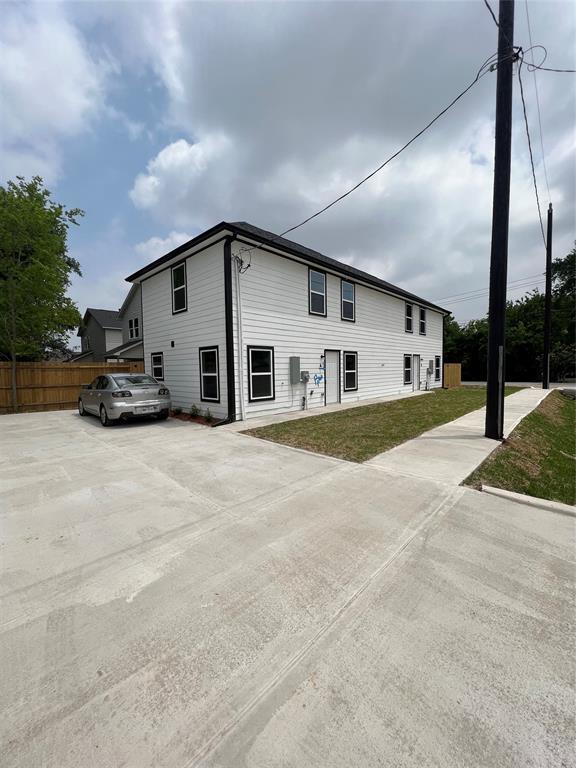 Building Photo - 8219 Hanna St