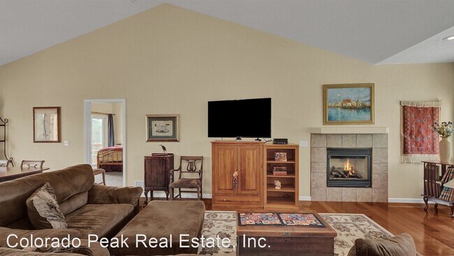 Building Photo - 4 br, 3 bath House - 6540 Perfect View