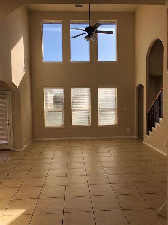 Foto del edificio - 504 Rolling Brook Ln