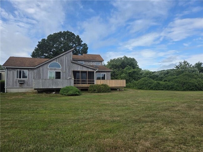 Building Photo - 90 Foster Dr
