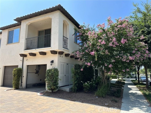 Primary Photo - 3310 E Yountville Dr
