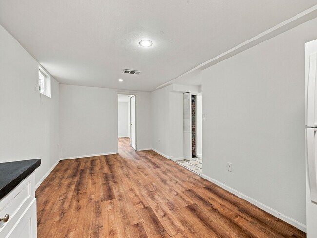 Foto del edificio - 2122 8th Ave