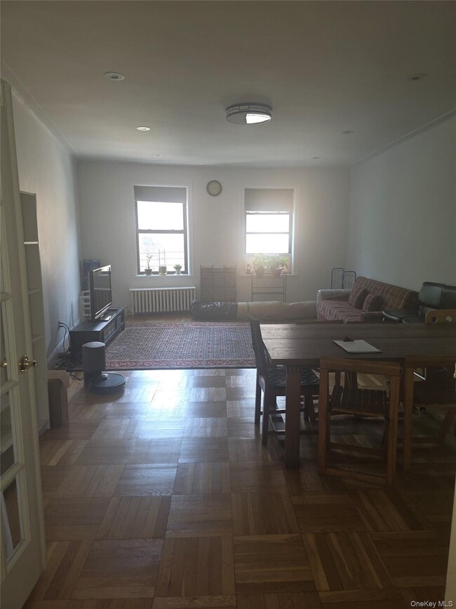 Foto del edificio - 42-20 Kissena Blvd