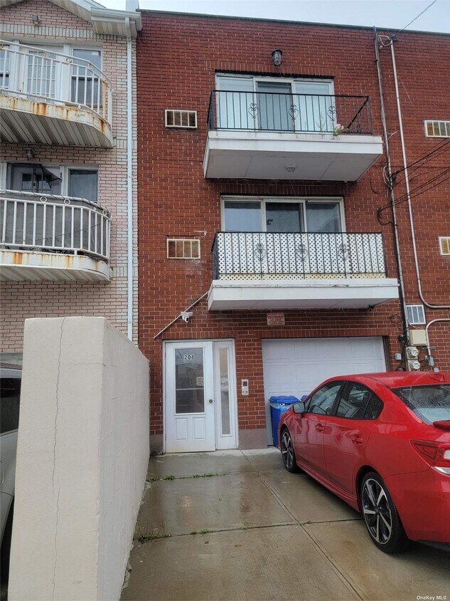 Primary Photo - 208 Beach 102nd St