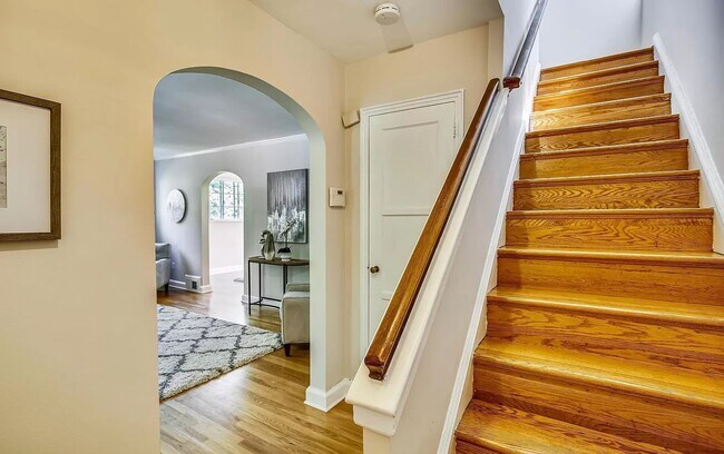 Foto del edificio - 3723 14th St NE