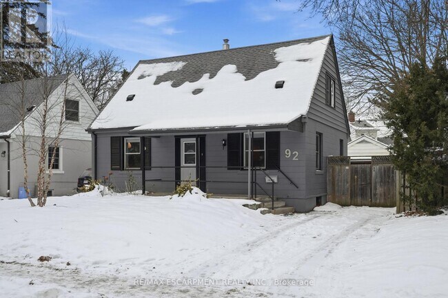 Photo du bâtiment - 92 Gary Ave