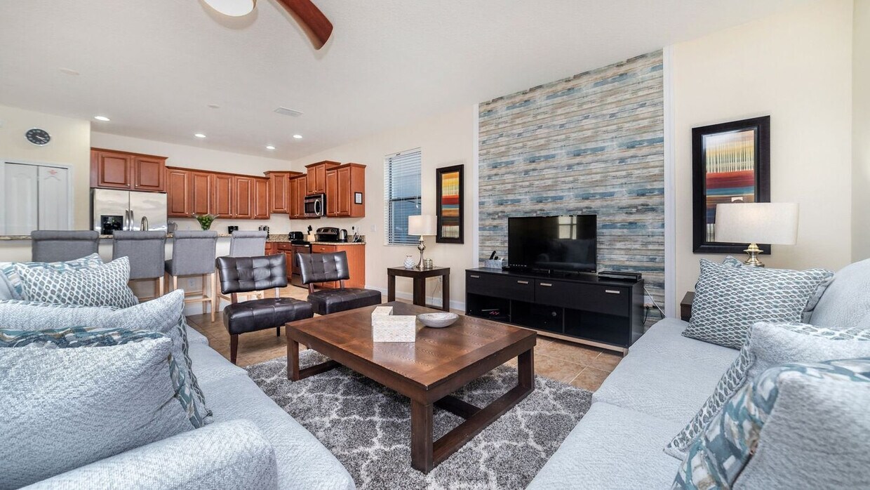 Foto principal - 1456 N Myrtlewood St