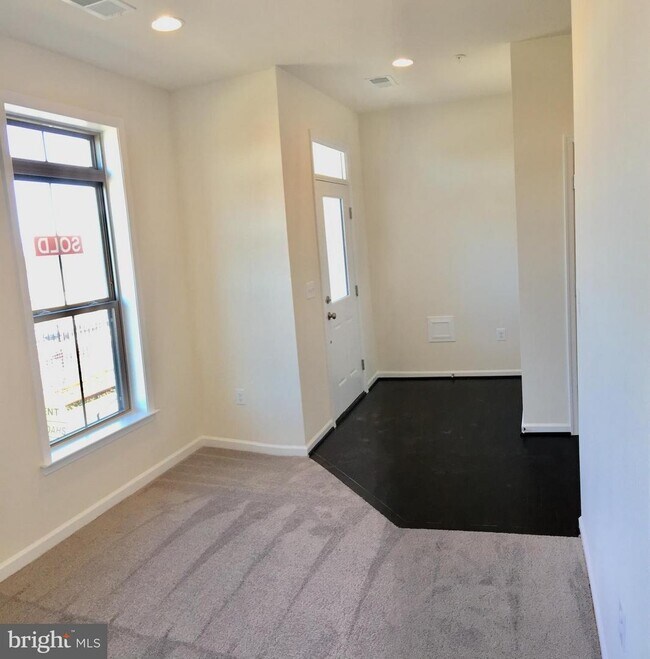 Foto del edificio - 14347 Potomac Heights Ln