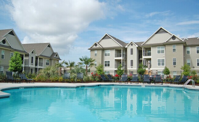 Building Photo - Riverscape Apartment Homes