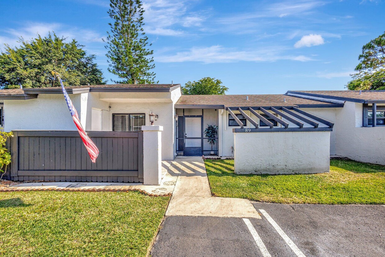 Foto principal - 89 Conaskonk Cir