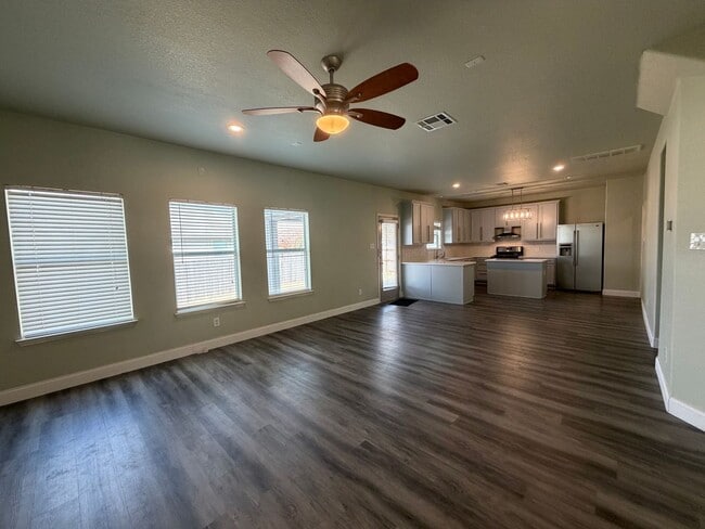 Building Photo - 3604 Sandy Brook Dr