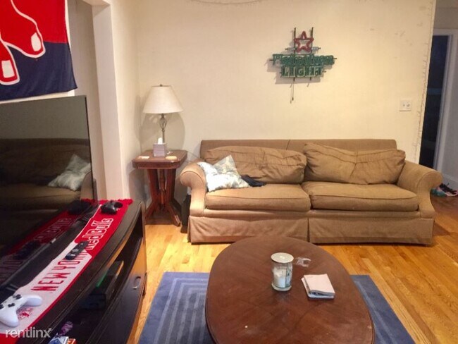 Building Photo - 4 br, 2 bath House - 49 Egmont St