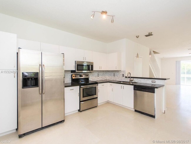 Foto del edificio - 3676 San Simeon Cir