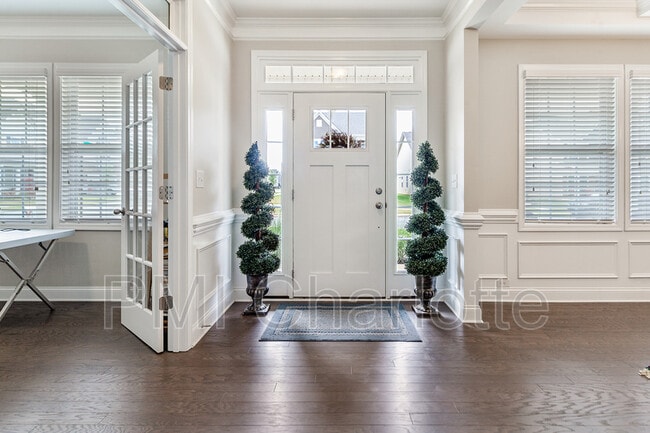 Foto del edificio - 9604 Rayneridge Drive