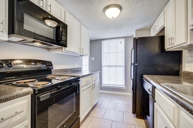 Building Photo - Sagewood at Westchase