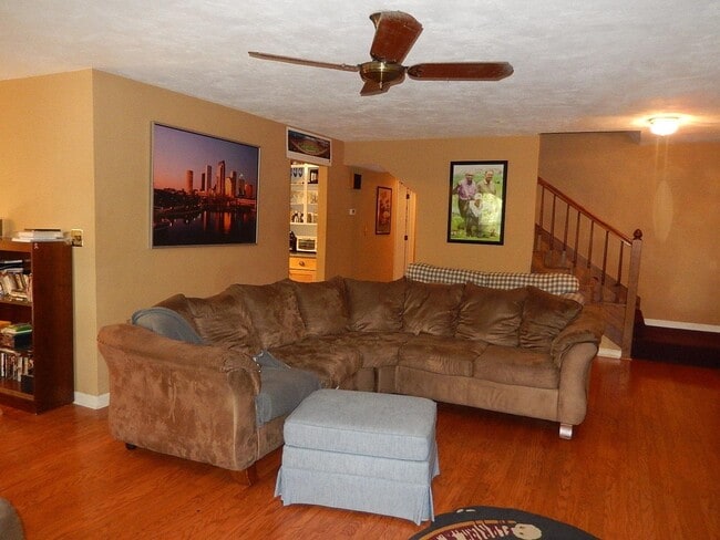 Building Photo - 316 Talwood Dr