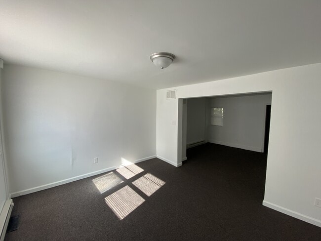 Building Photo - 233 E College Ave
