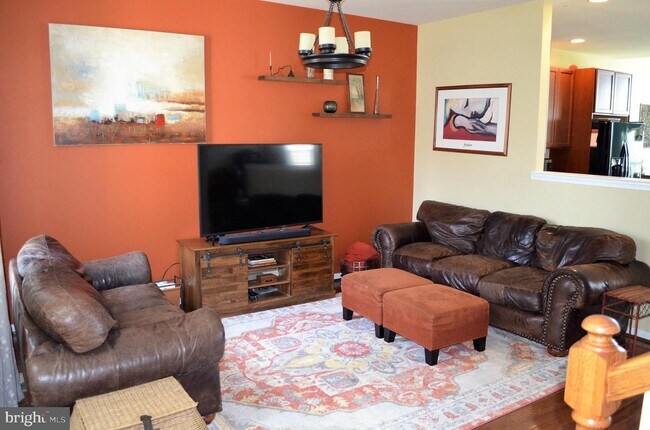 Foto del edificio - 5255 Spring Ridge Dr E