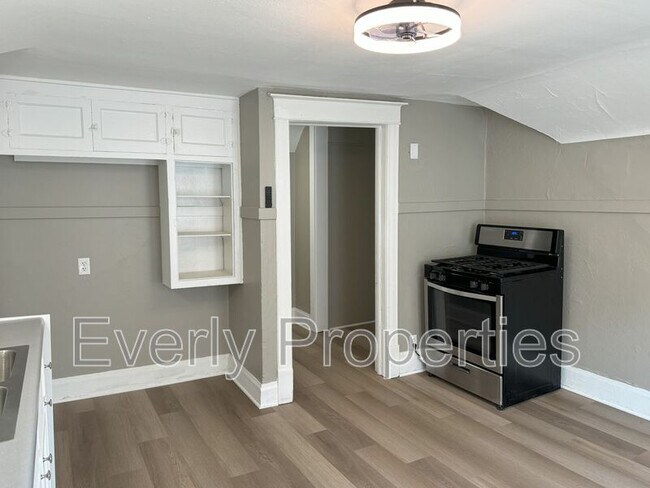 Foto del edificio - 6637 19th Ave