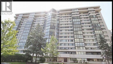 Building Photo - 21 Markbrook Ln