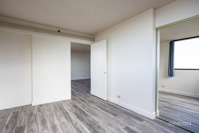 Building Photo - 351-351 Koauka Loop