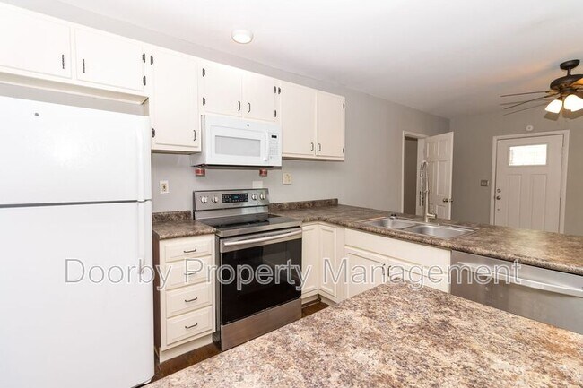 Foto del edificio - 3498 Crompton St