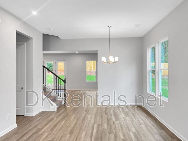 Building Photo - 245 Birchwood Row