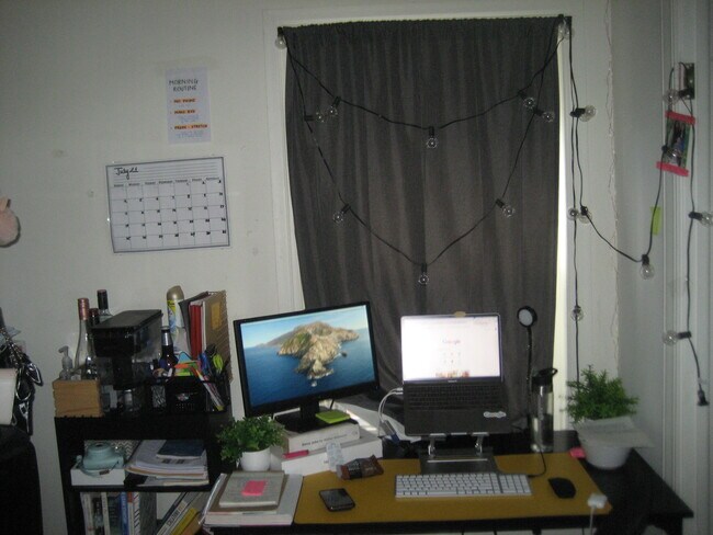 Foto del edificio - 3611 Warren St
