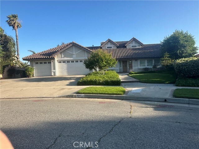 Building Photo - 9545 Alta Loma Dr