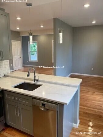 Building Photo - 9 Almont St