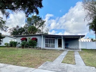 Building Photo - 550 Hartley Pl