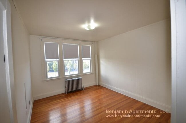 Building Photo - 1638 Commonwealth Ave