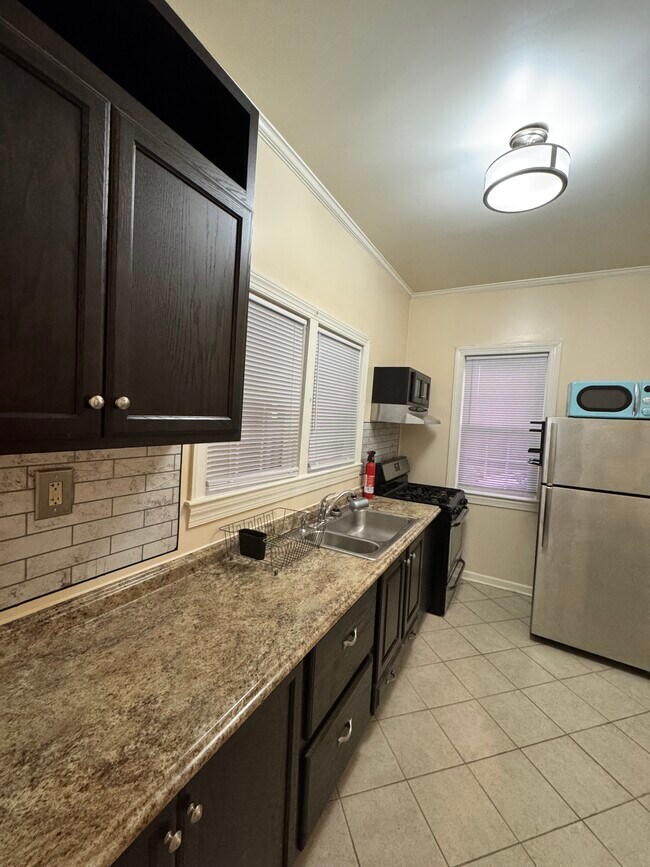 Foto del edificio - 305 4th Ave