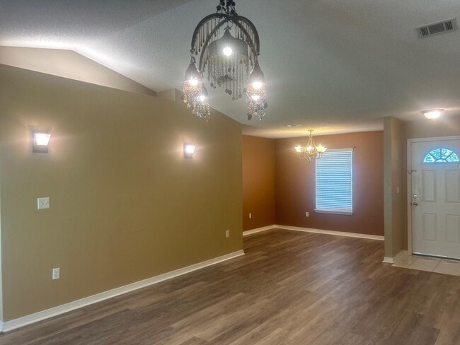 Building Photo - 1267 Jefferyscot Dr