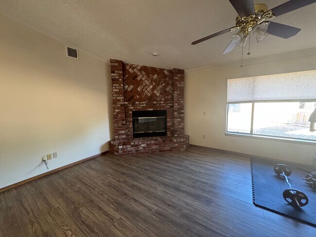 Foto del edificio - Apple Valley Sitting Bull District