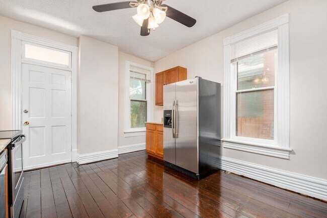 Building Photo - Wilber Ave 226-228 MLR