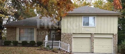 Building Photo - 8802 W 95th Terrace