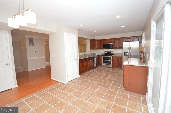 Foto del edificio - 6504 Castine Ln