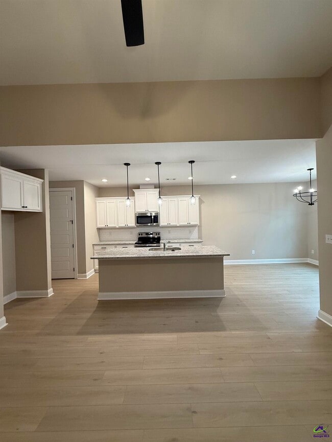 Foto del edificio - 414 Colt Ct