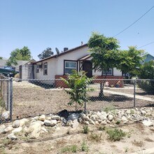 Building Photo - 1370 Chrysolite Ave