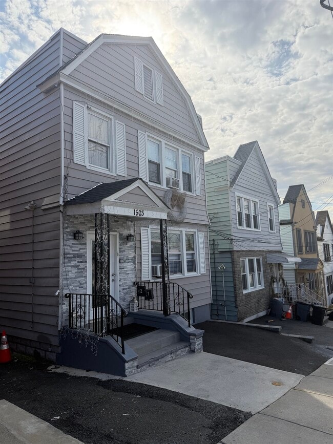 Building Photo - 1503 76th St