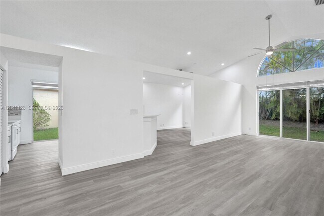 Foto del edificio - 6931 NW 34th St