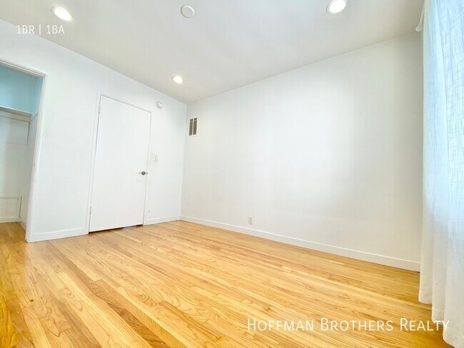 Foto del edificio - 125 N Hamilton Dr